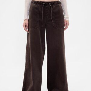 NWT 100 % cotton Gap mid rise baggy pants